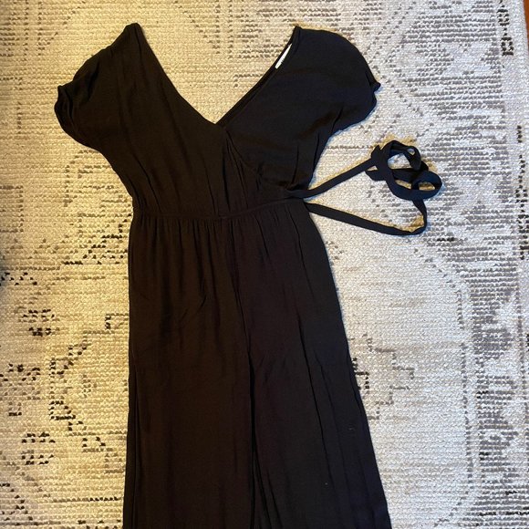 MOD REF│Black Romper with Tied Waist - Picture 2 of 8